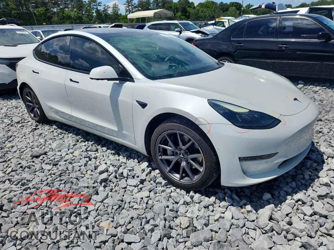 TESLA MODEL 3 2021 - 5YJ3E1EA4MF877927