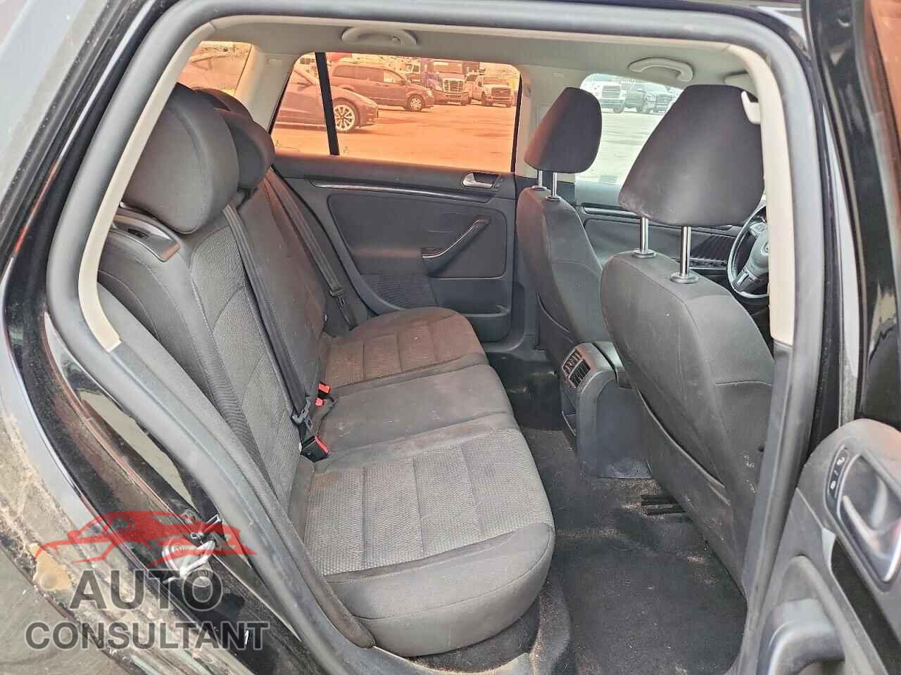 VOLKSWAGEN JETTA 2014 - 3VWPP7AJ8EM624625