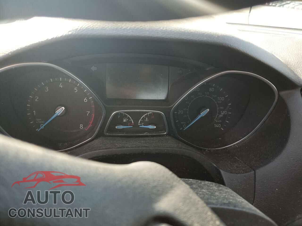 FORD FOCUS 2018 - 1FADP3FE2JL259810