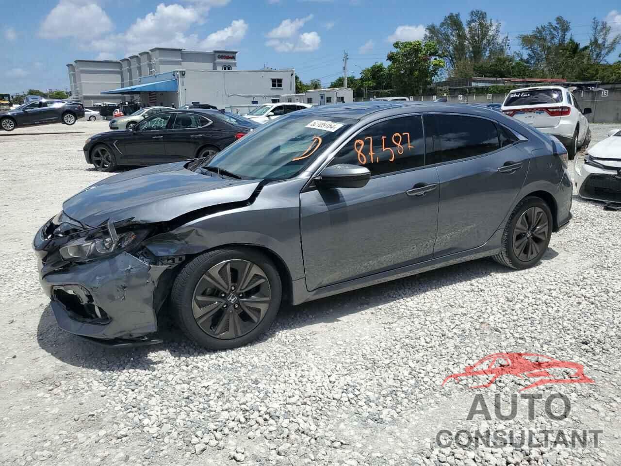 HONDA CIVIC 2018 - SHHFK7H57JU228737