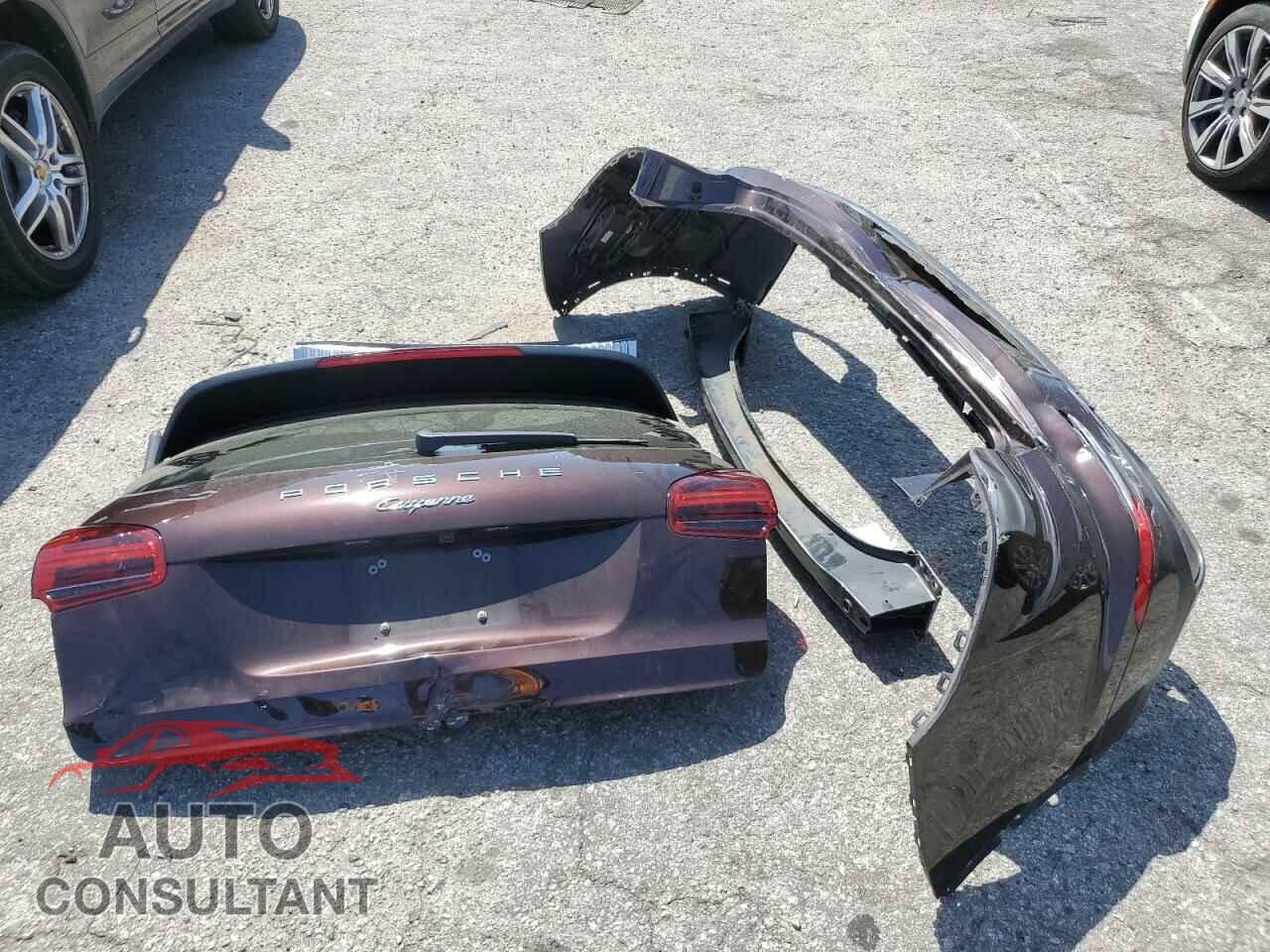 PORSCHE CAYENNE 2016 - WP1AA2A2XGKA13218