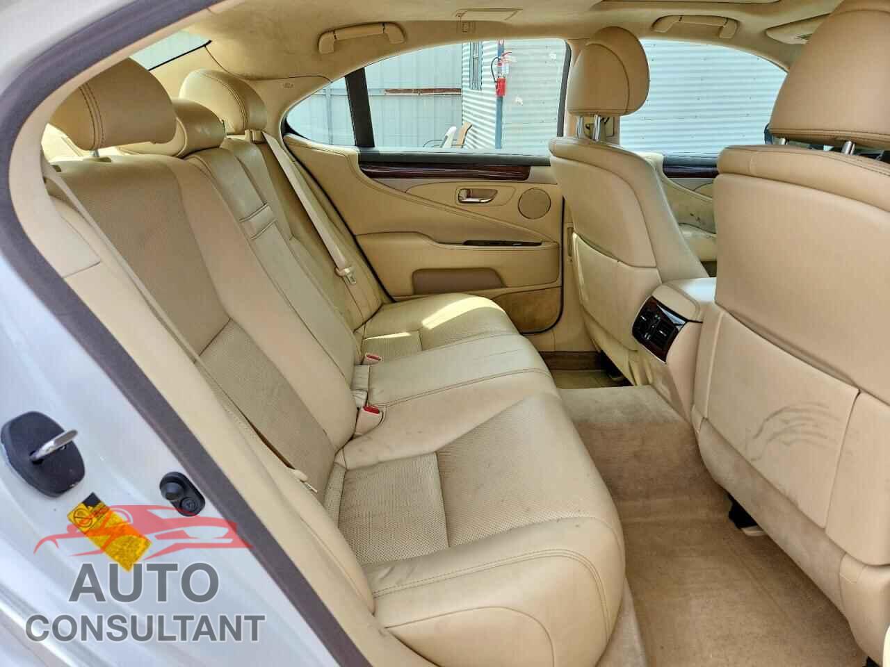 LEXUS LS460 2014 - JTHCL5EF4E5021702