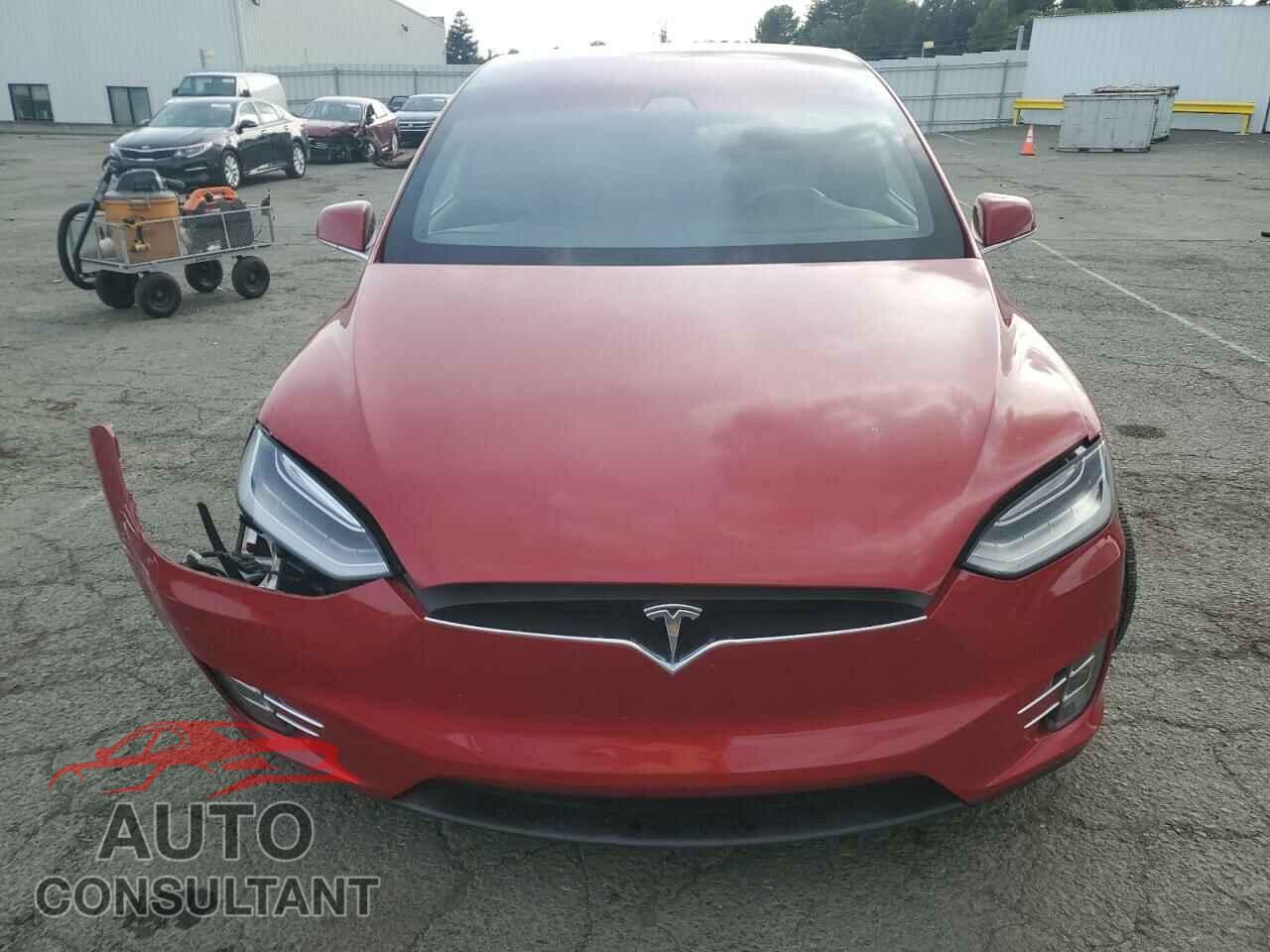 TESLA MODEL X 2017 - 5YJXCBE24HF018414