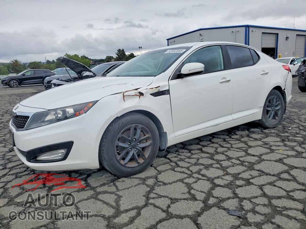 KIA OPTIMA 2013 - KNAGM4A77D5440423