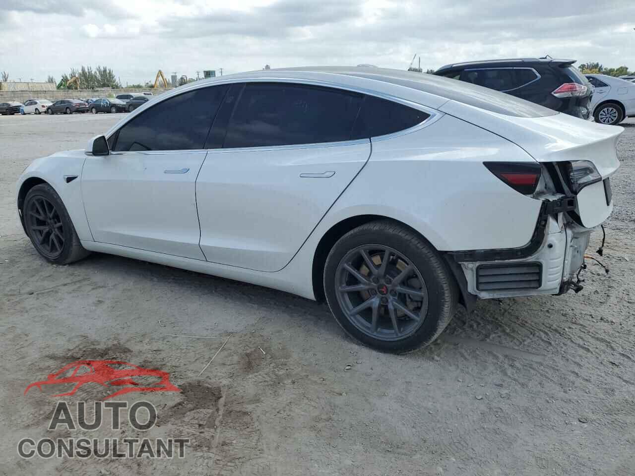TESLA MODEL 3 2020 - 5YJ3E1EA9LF613746