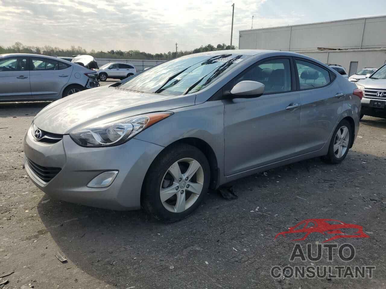 HYUNDAI ELANTRA 2013 - KMHDH4AE3DU972455