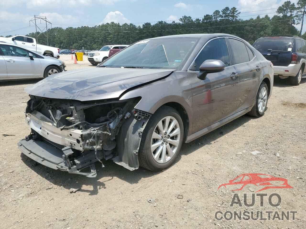 TOYOTA CAMRY 2018 - 4T1B11HK3JU065559