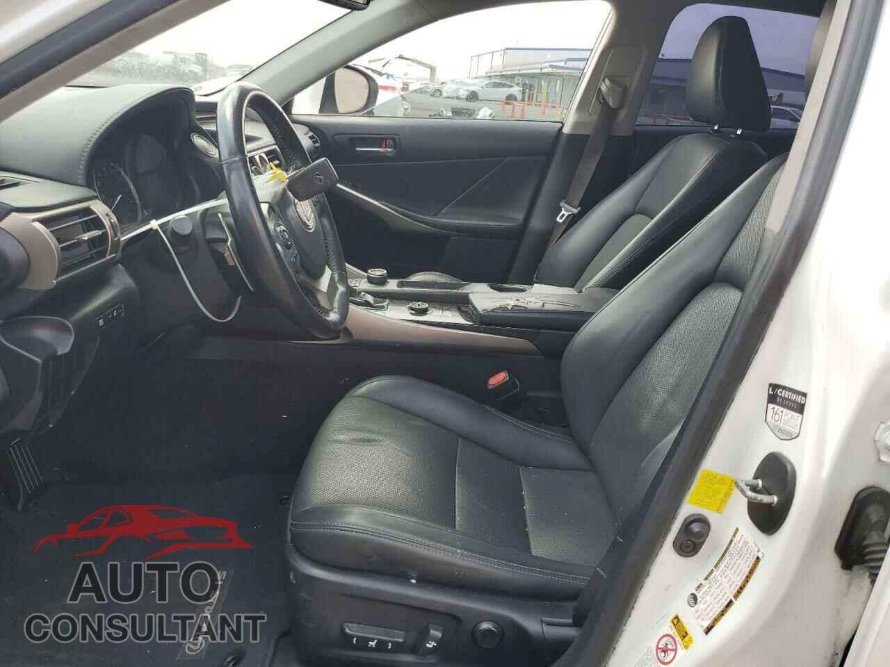 LEXUS IS 2014 - JTHBF1D24E5026120