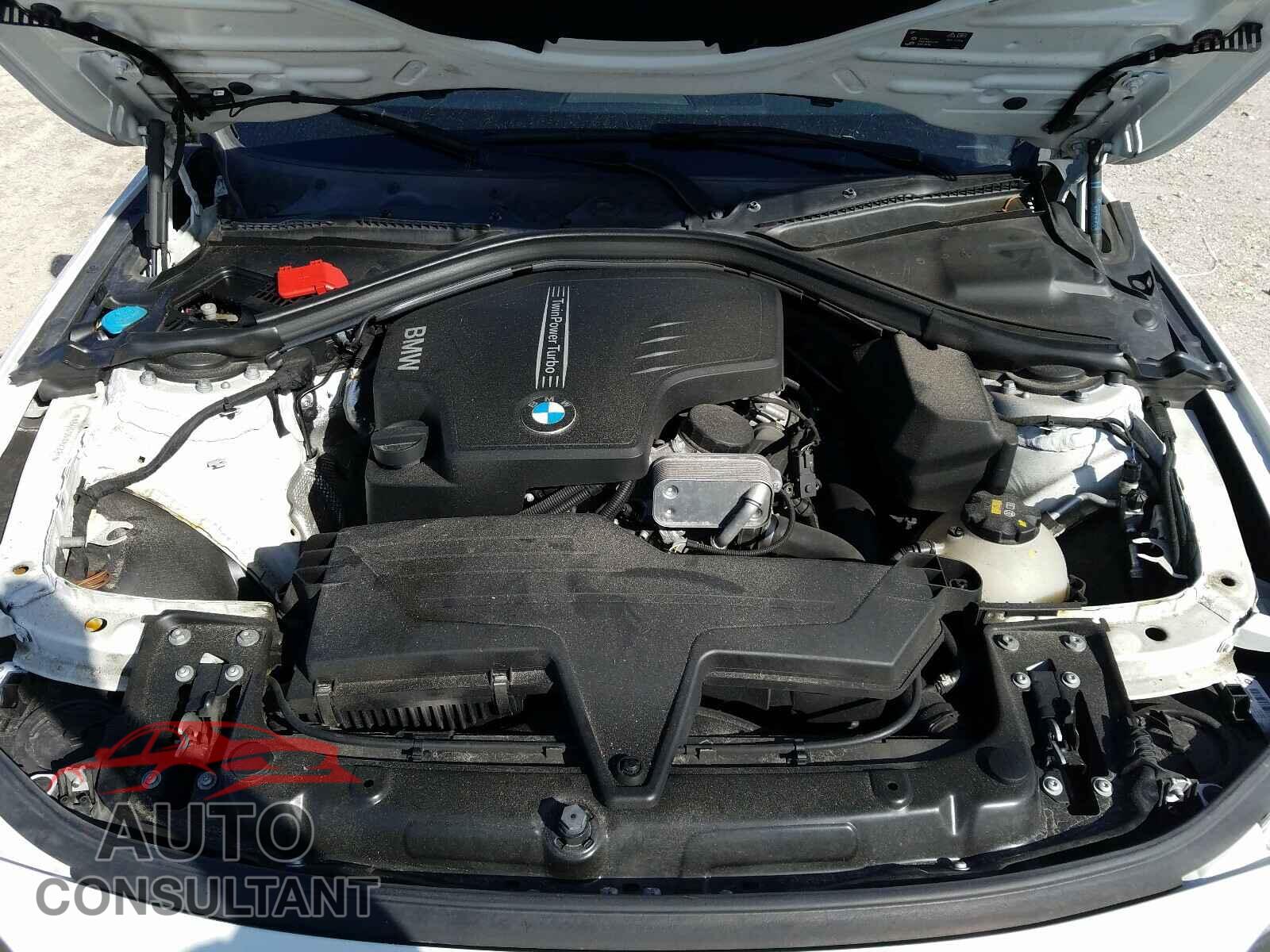 BMW 3 SERIES 2016 - WBA8E1G54GNU12184