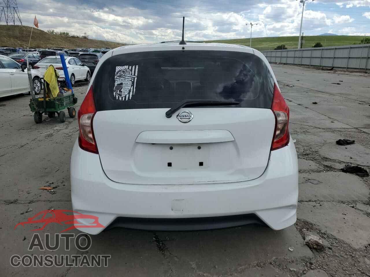 NISSAN VERSA 2017 - 3N1CE2CP5HL361163