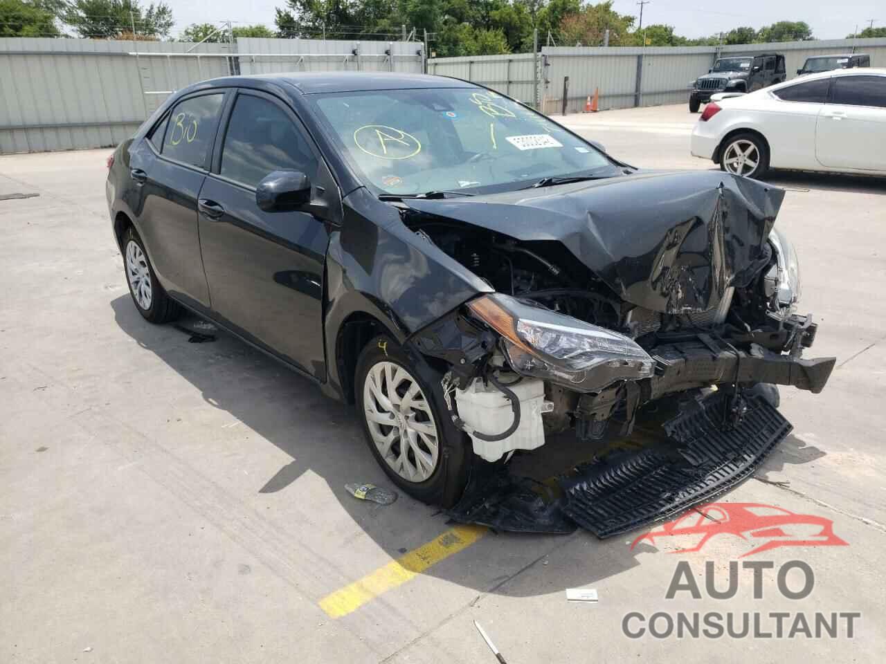 TOYOTA COROLLA 2018 - 5YFBURHE9JP741675