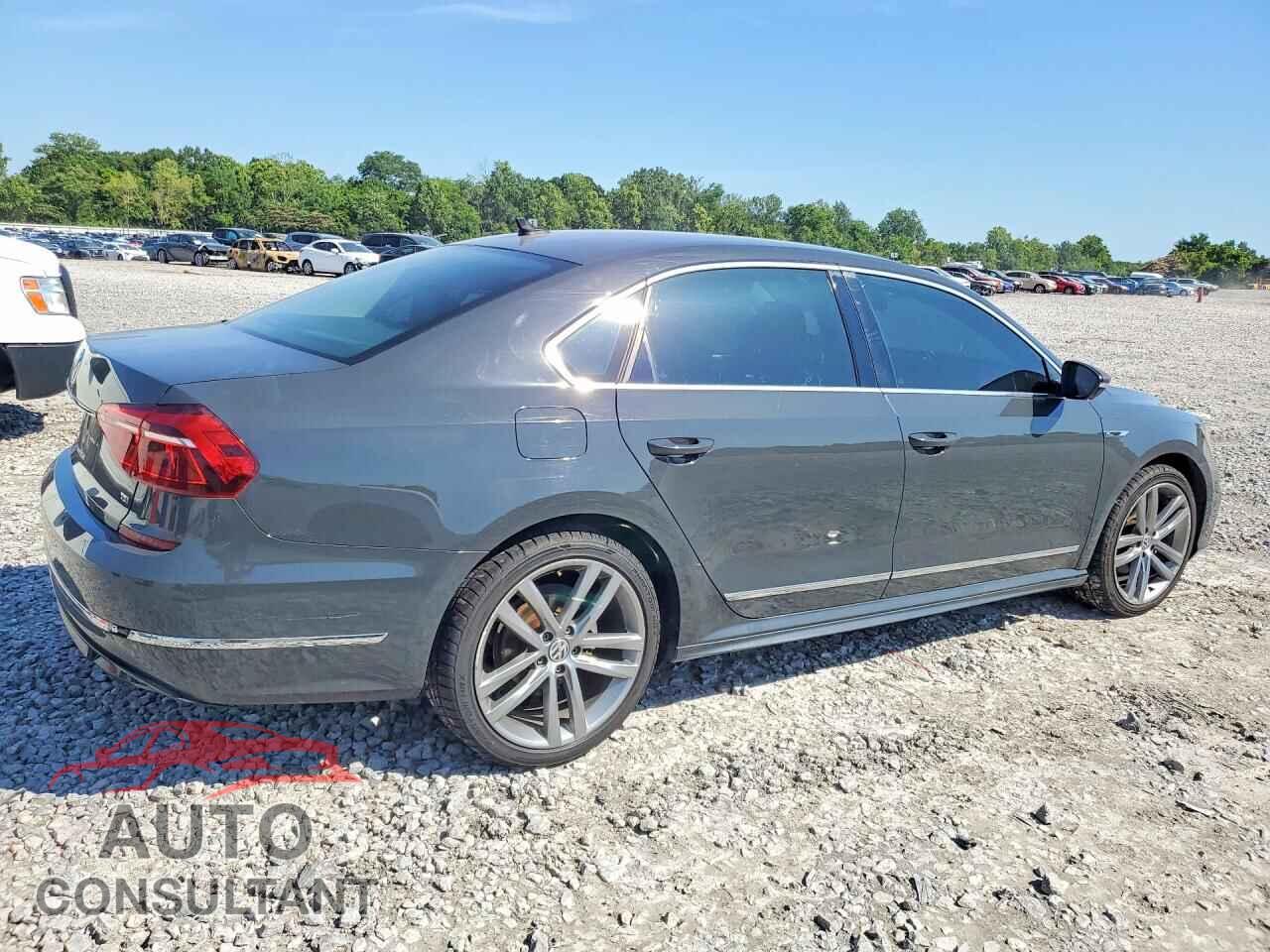 VOLKSWAGEN PASSAT 2017 - 1VWDT7A32HC013169