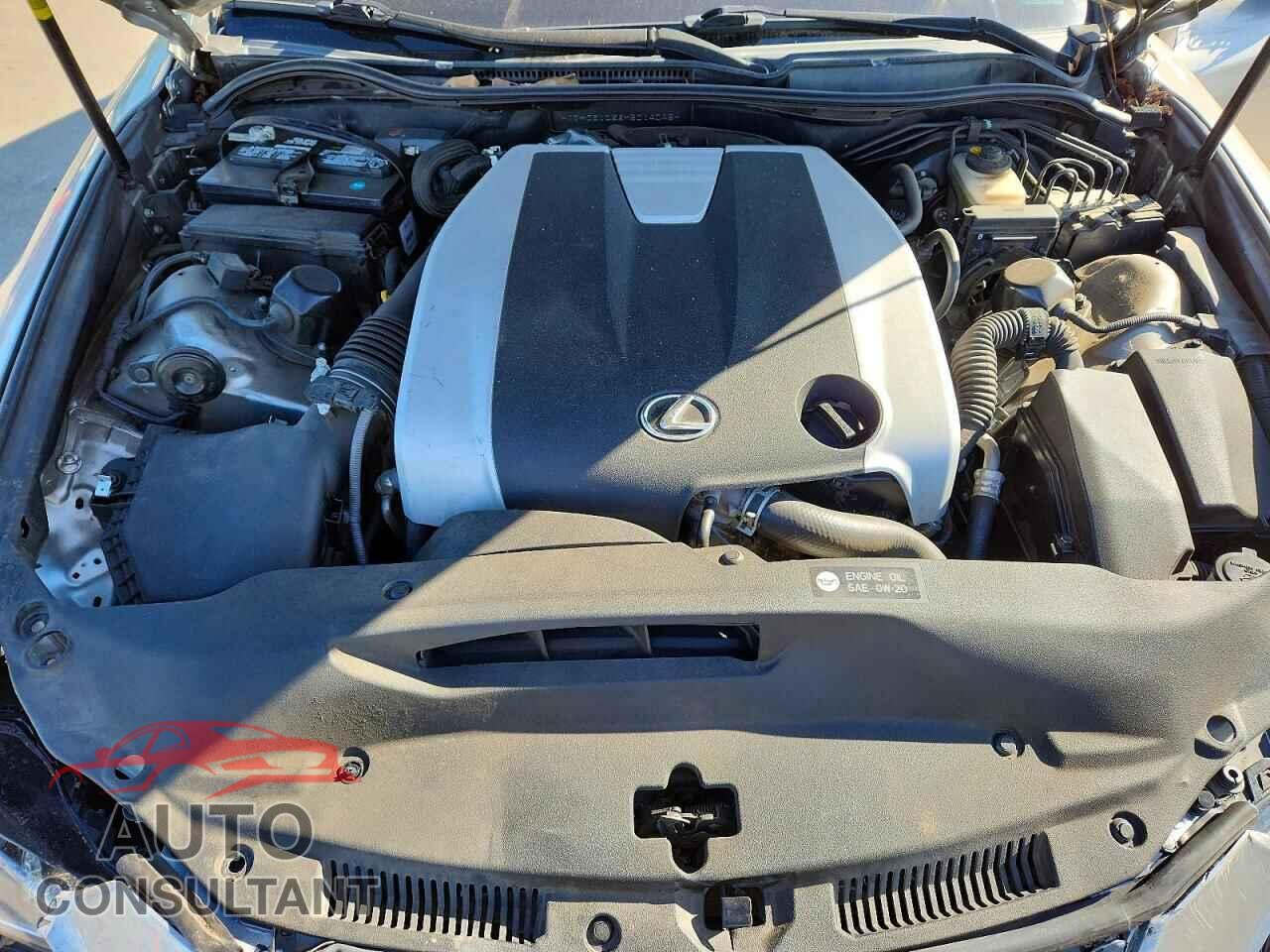 LEXUS IS 2017 - JTHCE1D26H5014045
