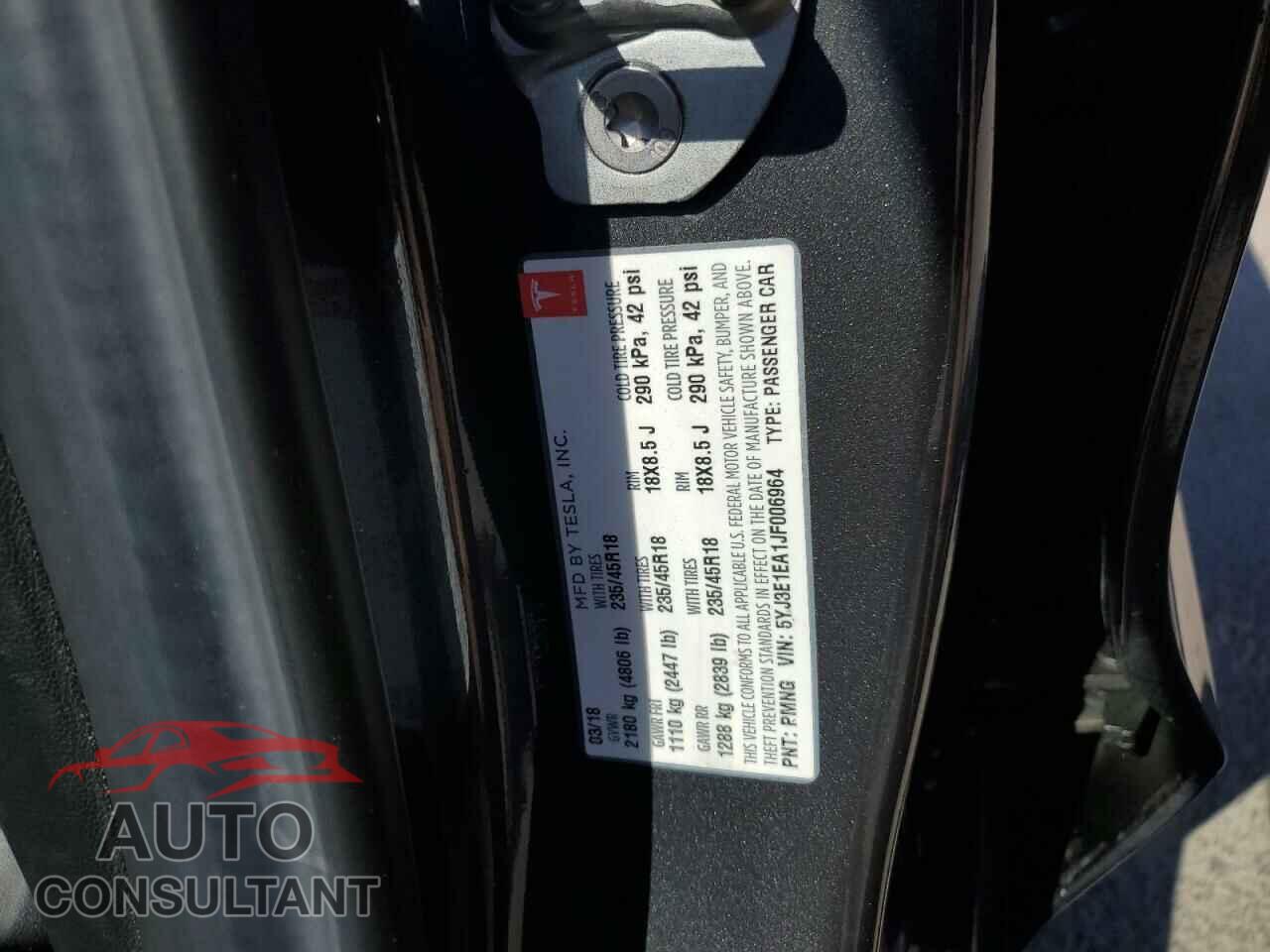 TESLA MODEL 3 2018 - 5YJ3E1EA1JF006964