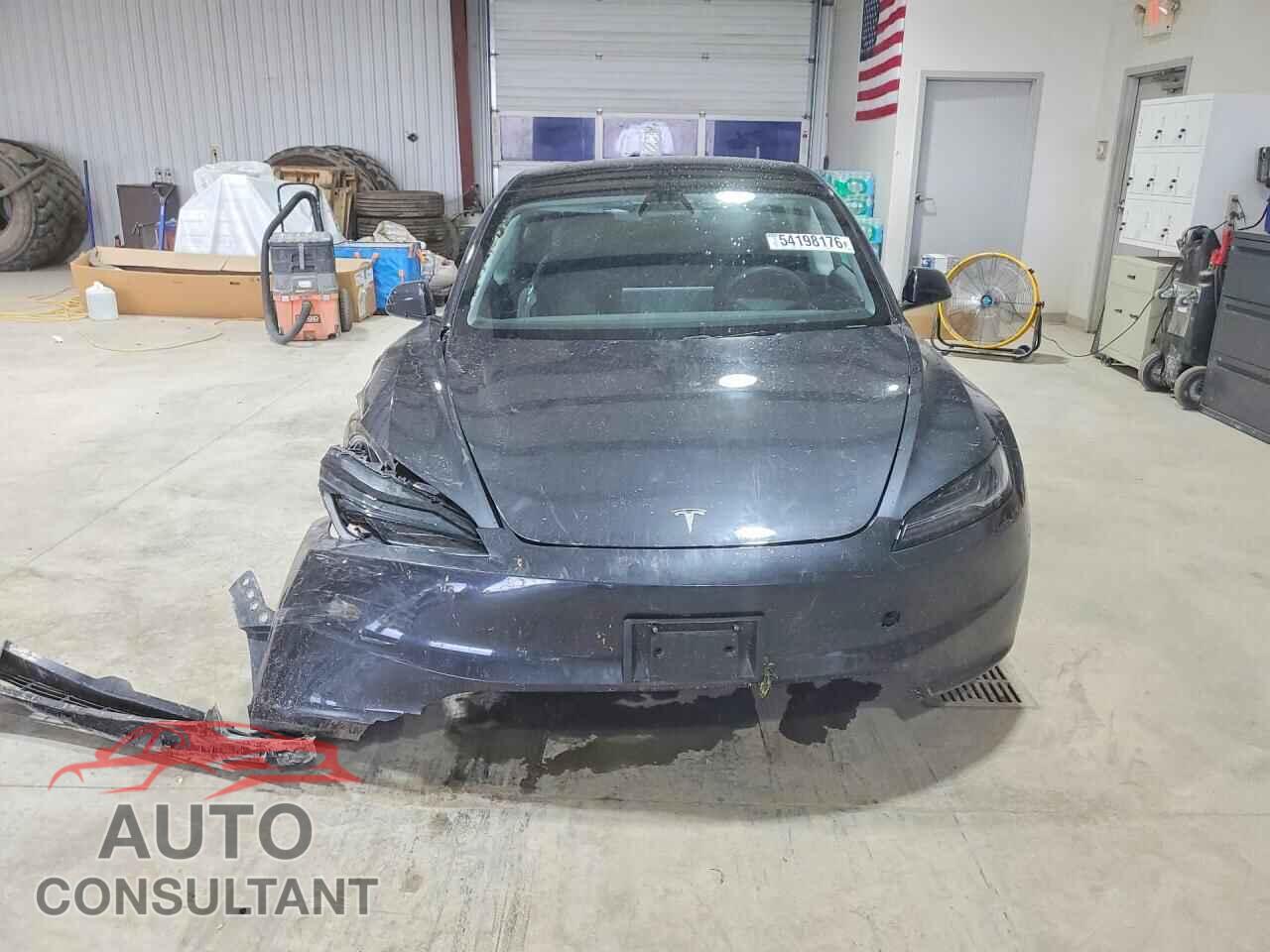 TESLA MODEL 3 2024 - 5YJ3E1EA9RF725214