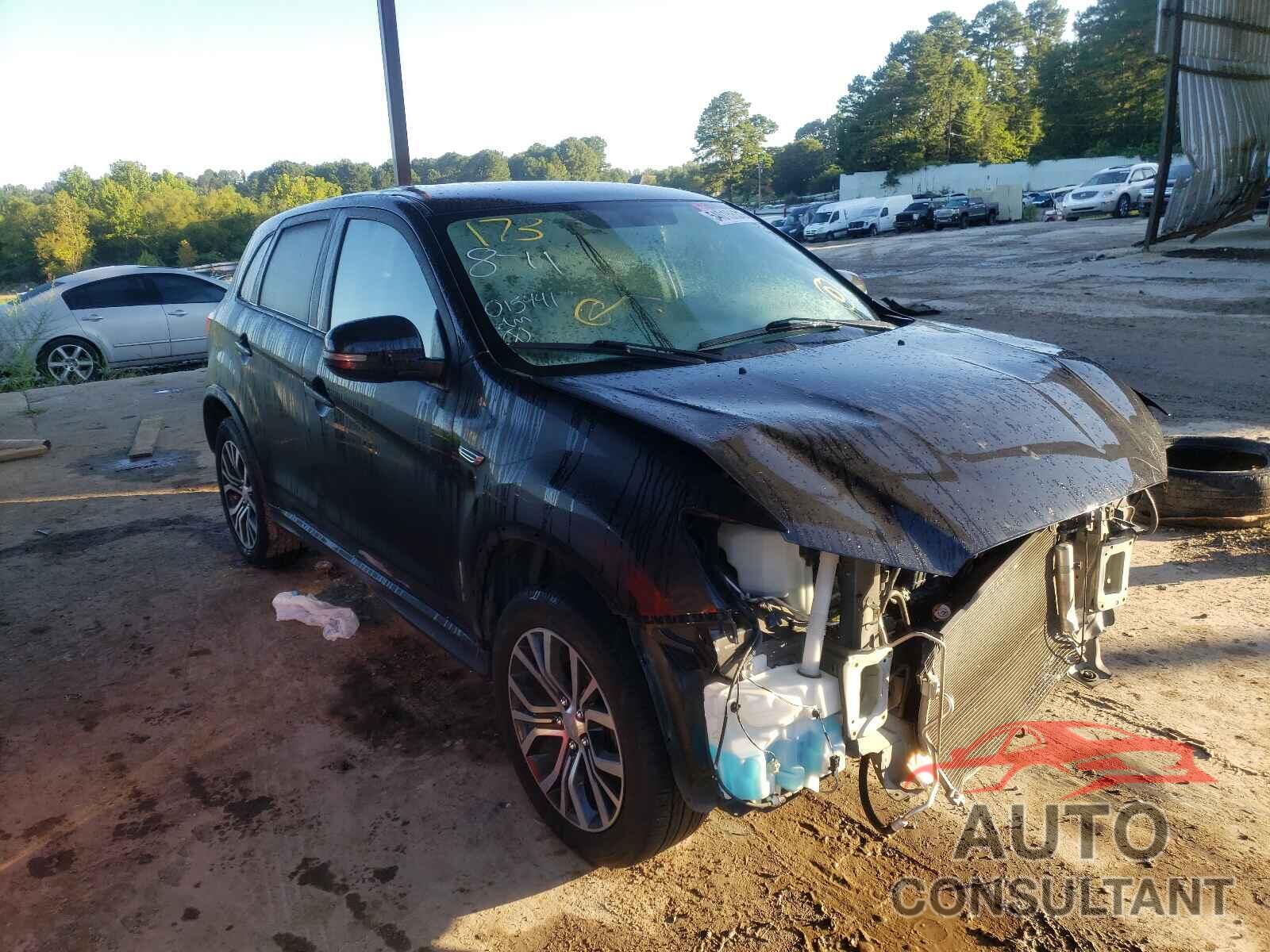 MITSUBISHI OUTLANDER 2018 - JA4AP3AU1JZ015441