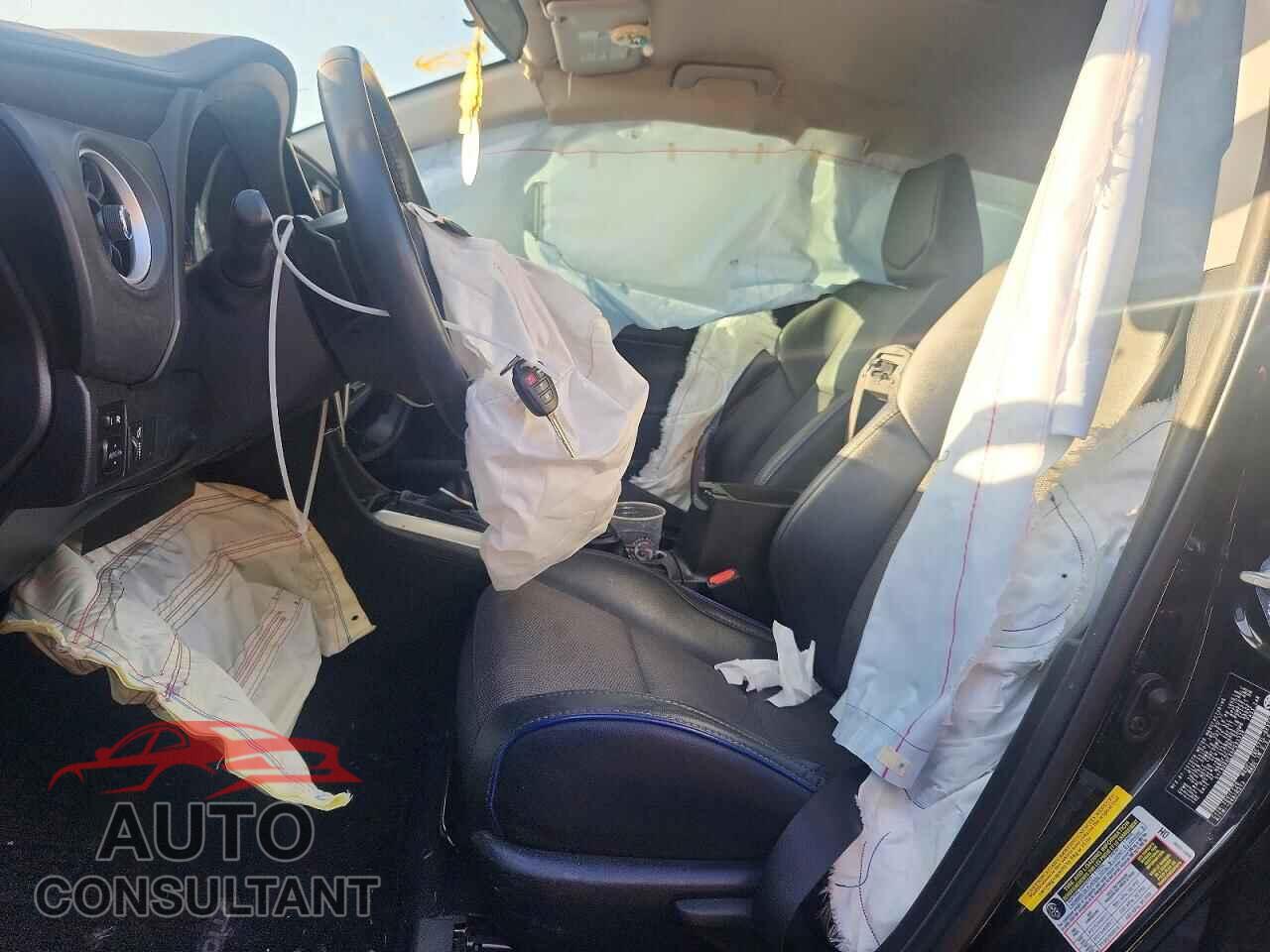 TOYOTA COROLLA 2017 - 5YFBURHEXHP693338