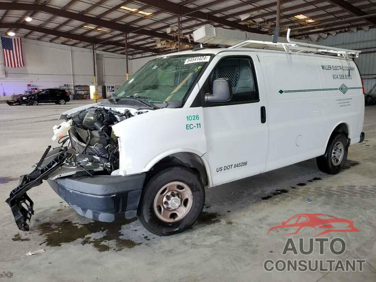 CHEVROLET EXPRESS 2020 - 1GCWGAFP8L1127125
