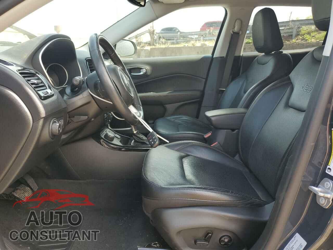JEEP COMPASS 2018 - 3C4NJDCBXJT115636