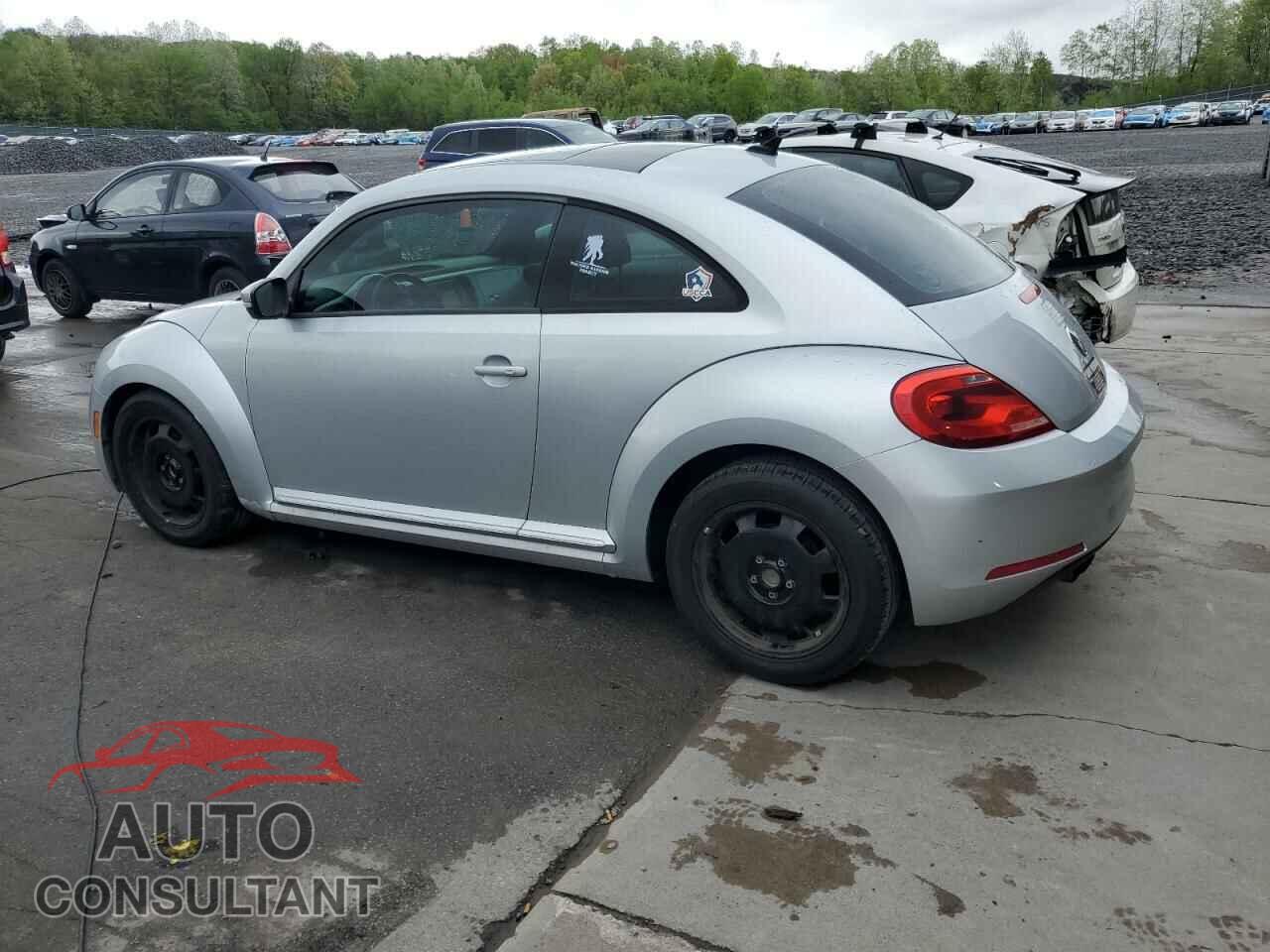 VOLKSWAGEN BEETLE 2012 - 3VWJP7AT6CM643033