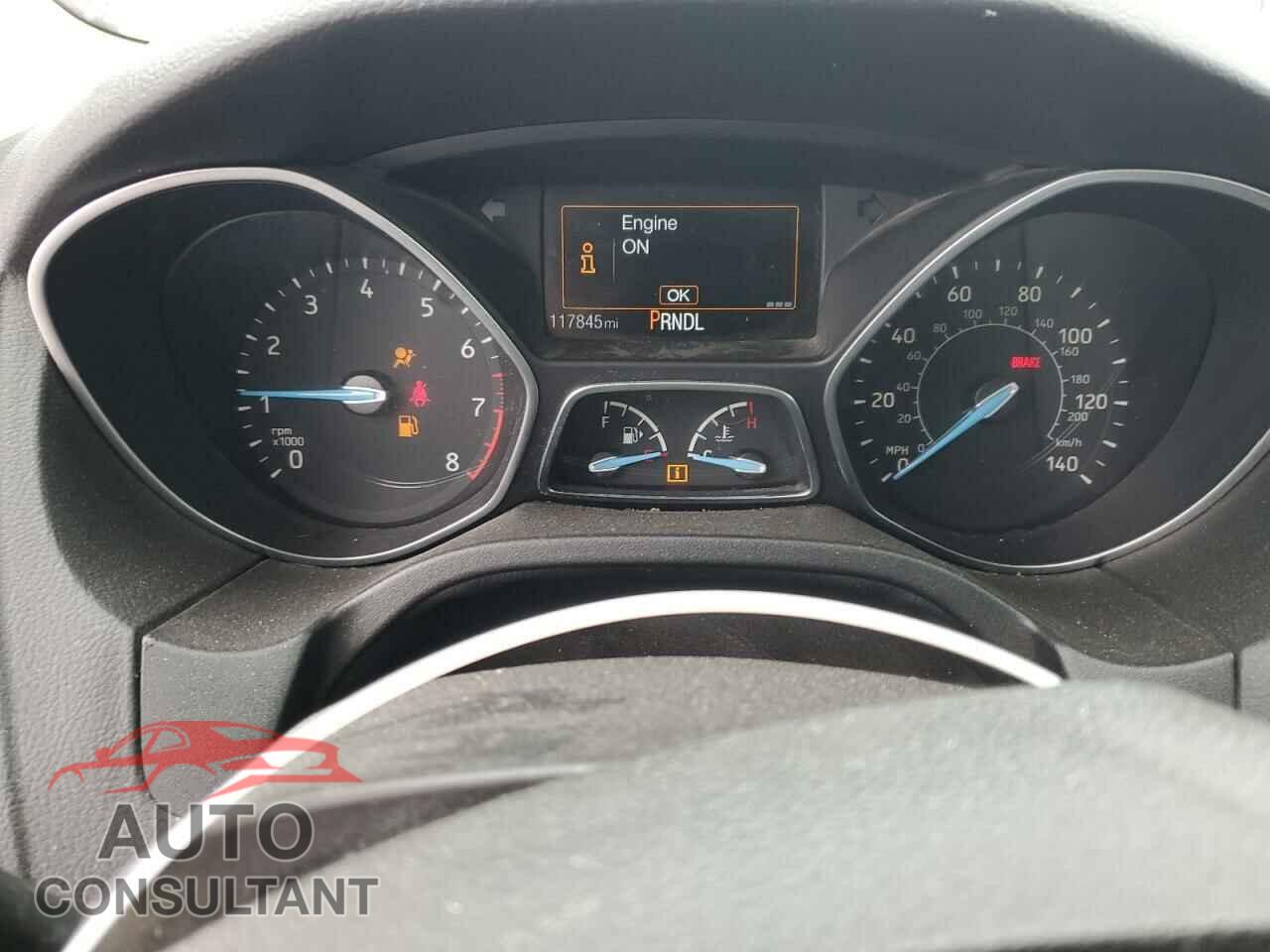 FORD FOCUS 2015 - 1FADP3F29FL369413