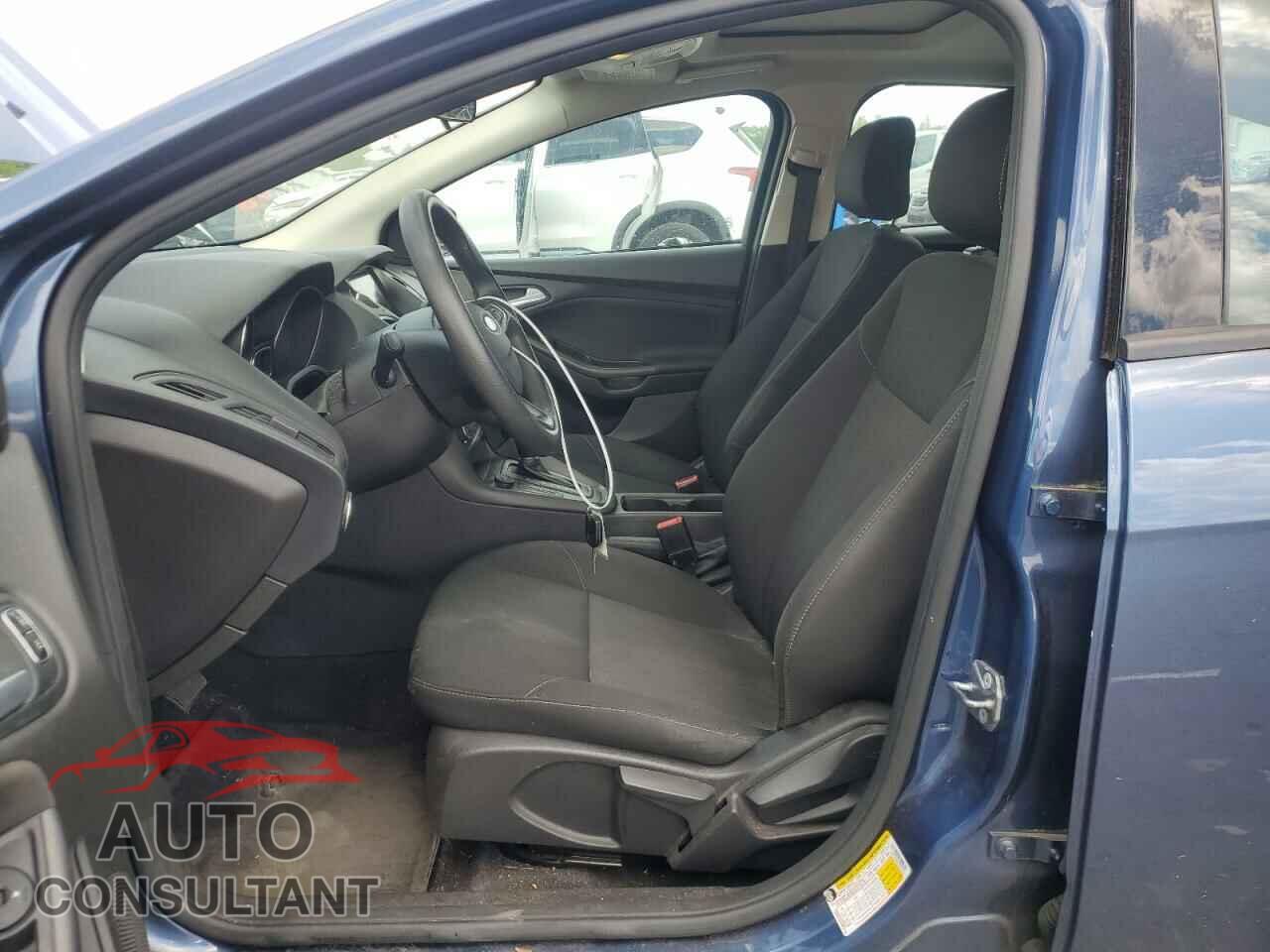 FORD FOCUS 2018 - 1FADP3M20JL202305