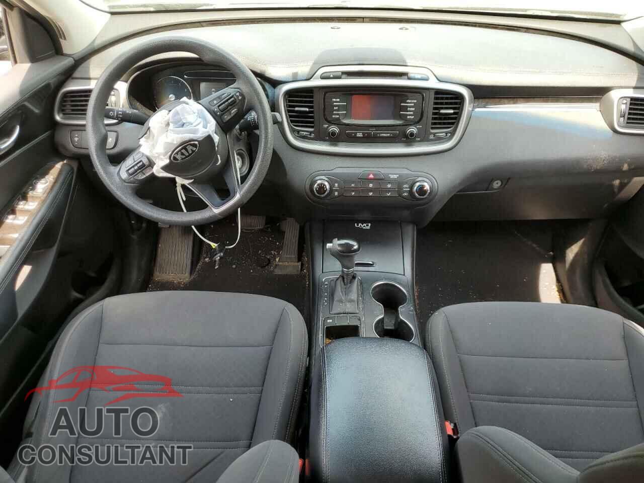 KIA SORENTO 2016 - 5XYPG4A51GG021066