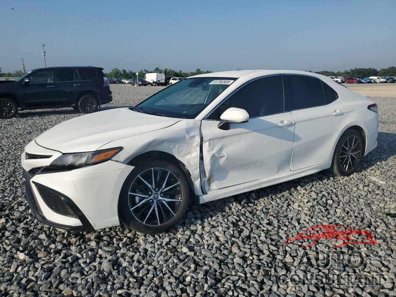TOYOTA CAMRY 2021 - 4T1G11AK6MU613185