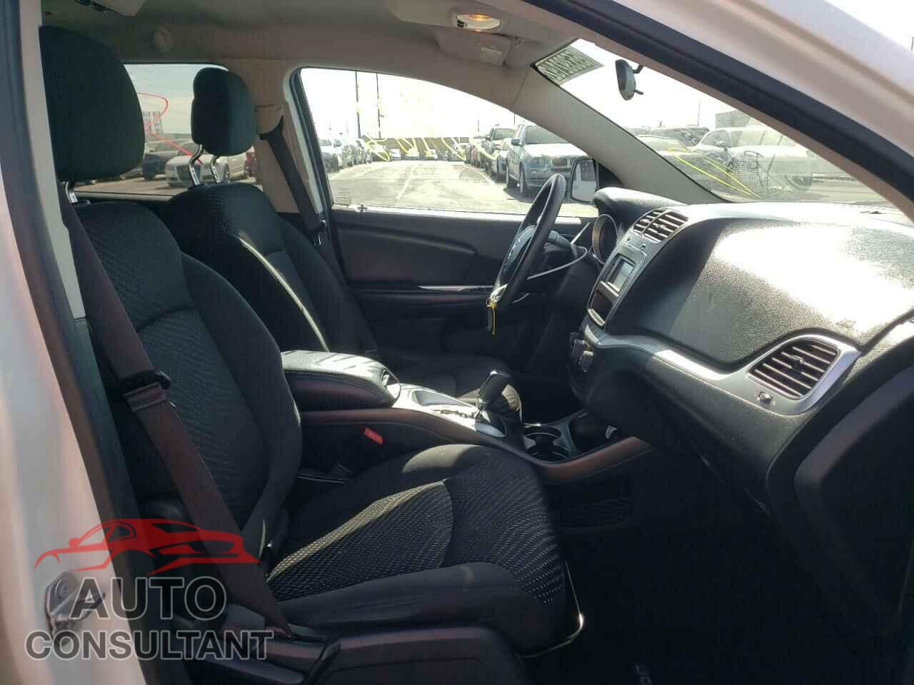 DODGE JOURNEY 2017 - 3C4PDCBG1HT531656