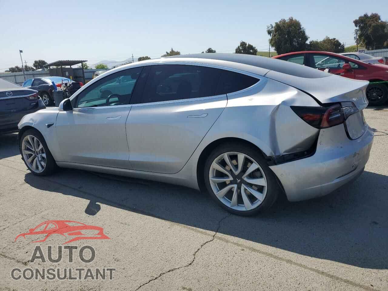 TESLA MODEL 3 2018 - 5YJ3E1EB4JF069307