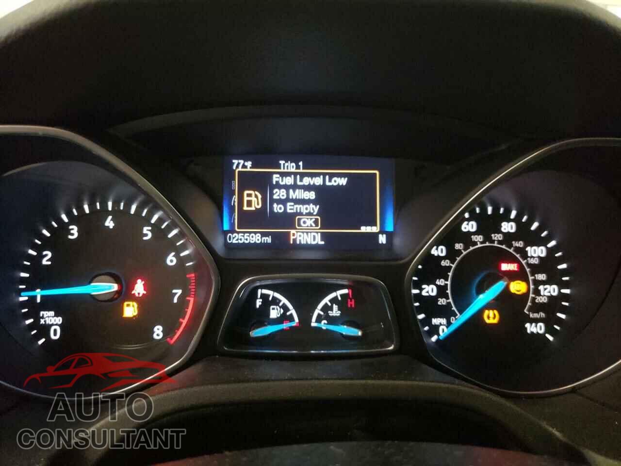 FORD FOCUS 2017 - 1FADP3F20HL319924