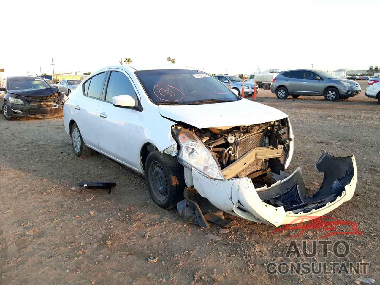 NISSAN VERSA 2017 - 3N1CN7APXHL894349