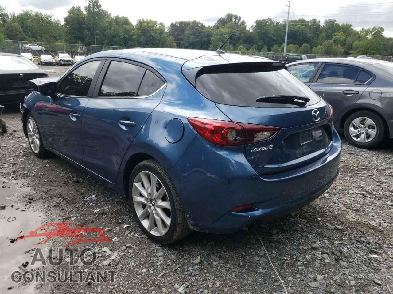 MAZDA 3 2017 - 3MZBN1L35HM129900