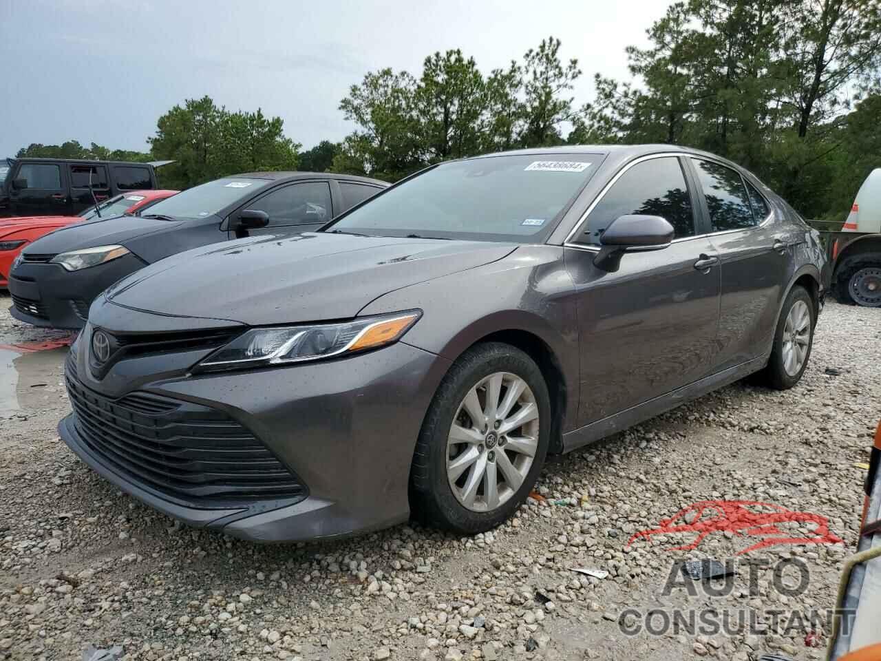 TOYOTA CAMRY 2018 - 4T1B11HKXJU566870