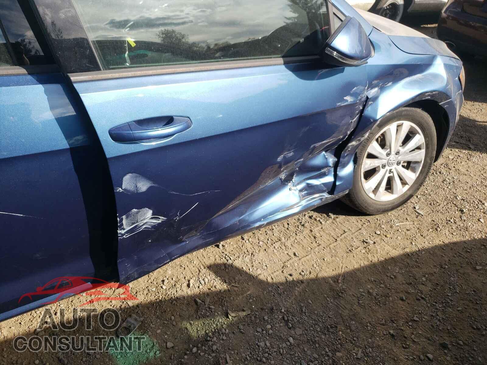 VOLKSWAGEN GOLF 2017 - 3VW017AU6HM500712