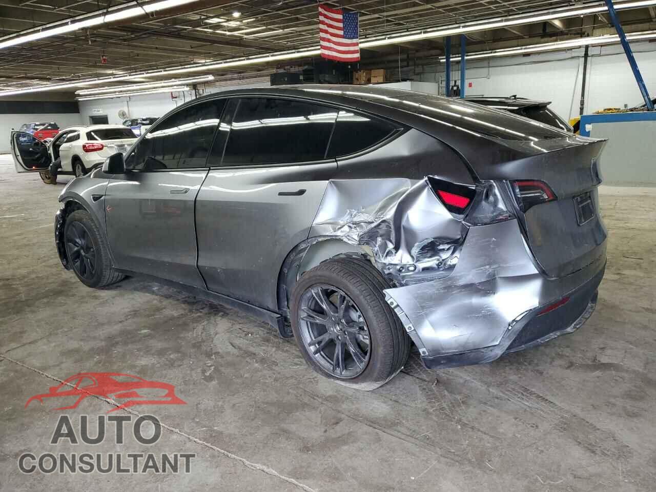 TESLA MODEL Y 2024 - 7SAYGDEE2RA299824