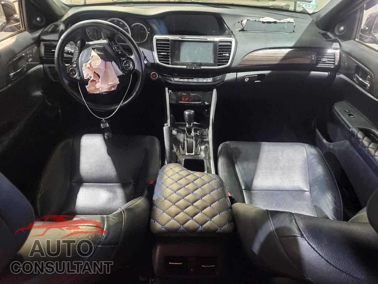 HONDA ACCORD 2017 - 1HGCR3F99HA009586