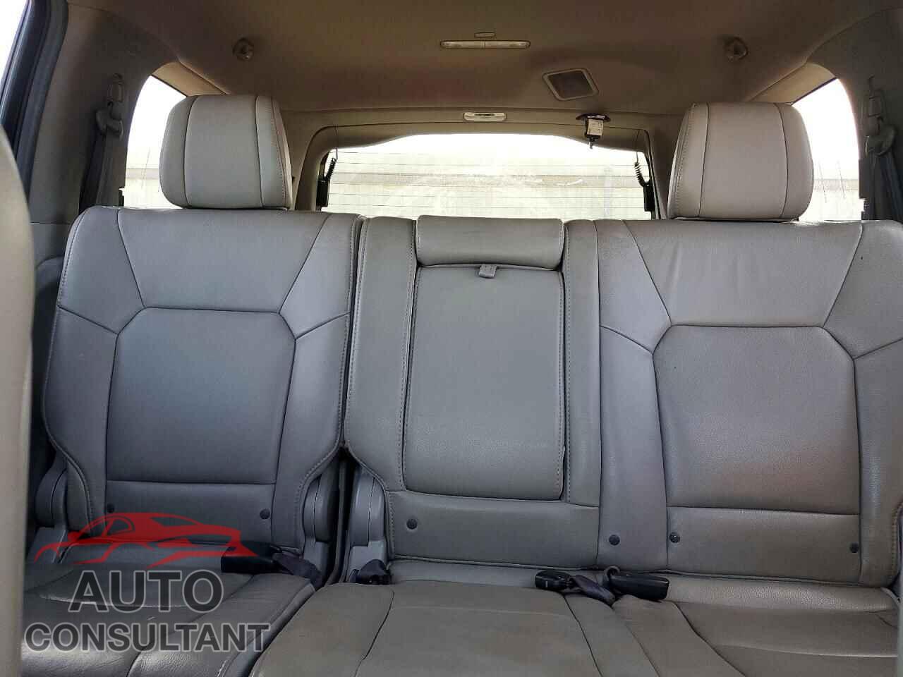 HONDA PILOT 2013 - 5FNYF4H77DB060598