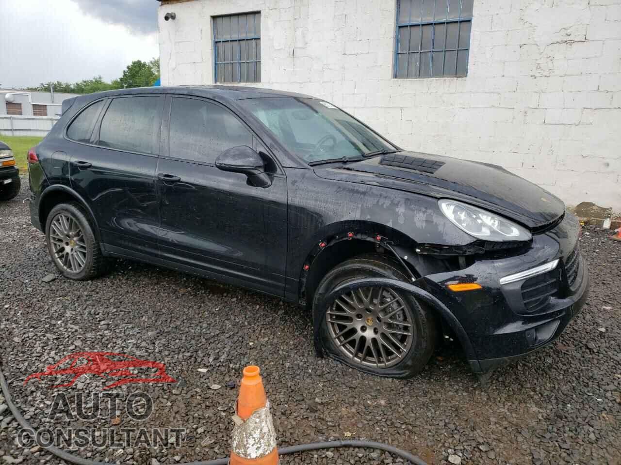 PORSCHE CAYENNE 2017 - WP1AA2A24HKA91415