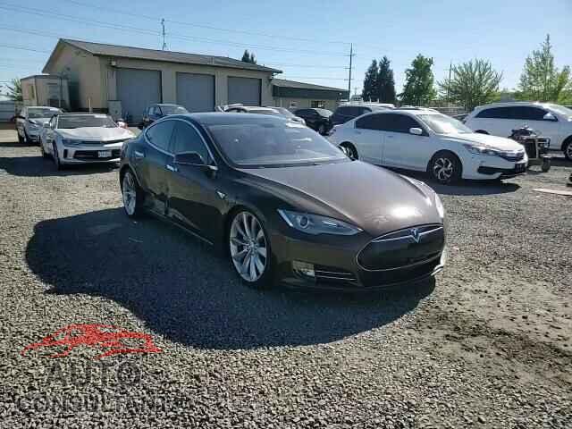 TESLA MODEL S 2013 - 5YJSA1CP1DFP20208