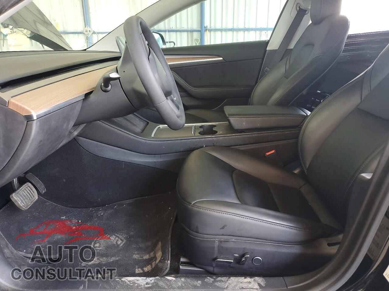 TESLA MODEL 3 2021 - 5YJ3E1EBXMF051026