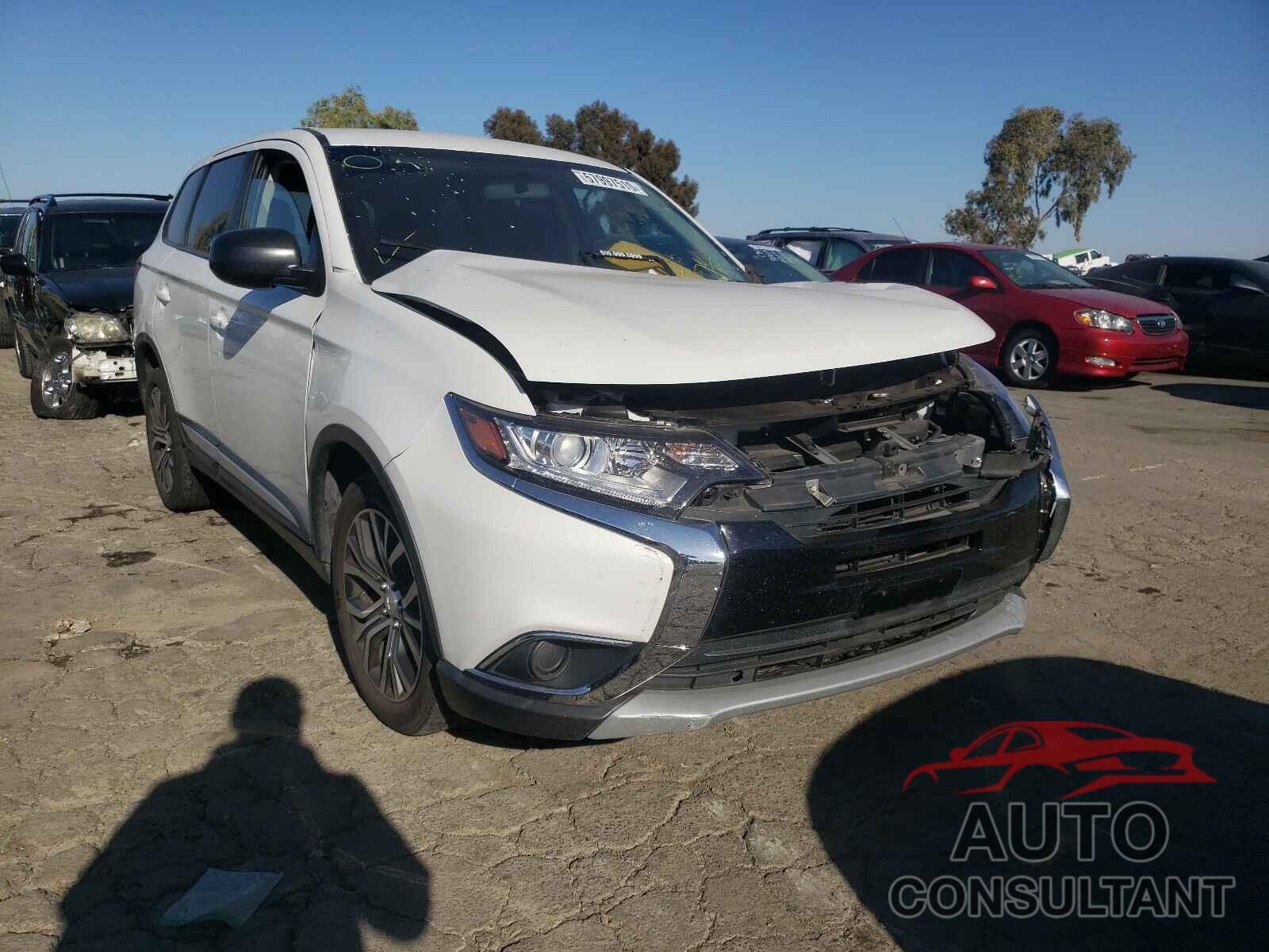 MITSUBISHI OUTLANDER 2018 - JA4AD2A39JZ053848