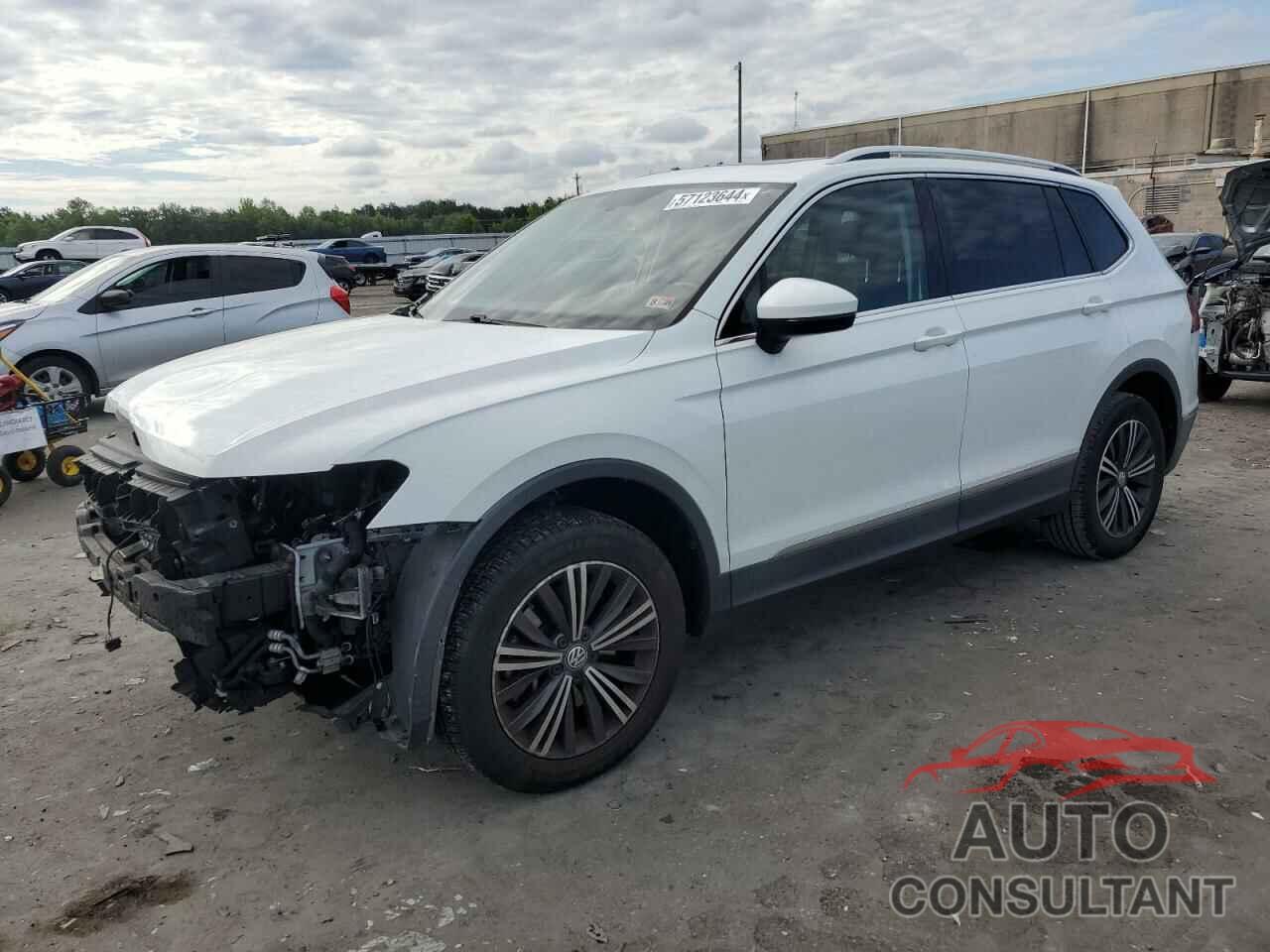 VOLKSWAGEN TIGUAN 2018 - 3VV2B7AX0JM204854