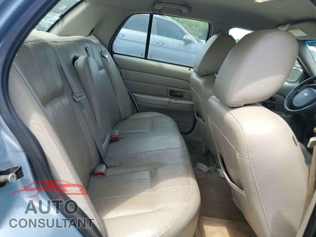 FORD CROWN VIC 2011 - 2FABP7EV3BX128311