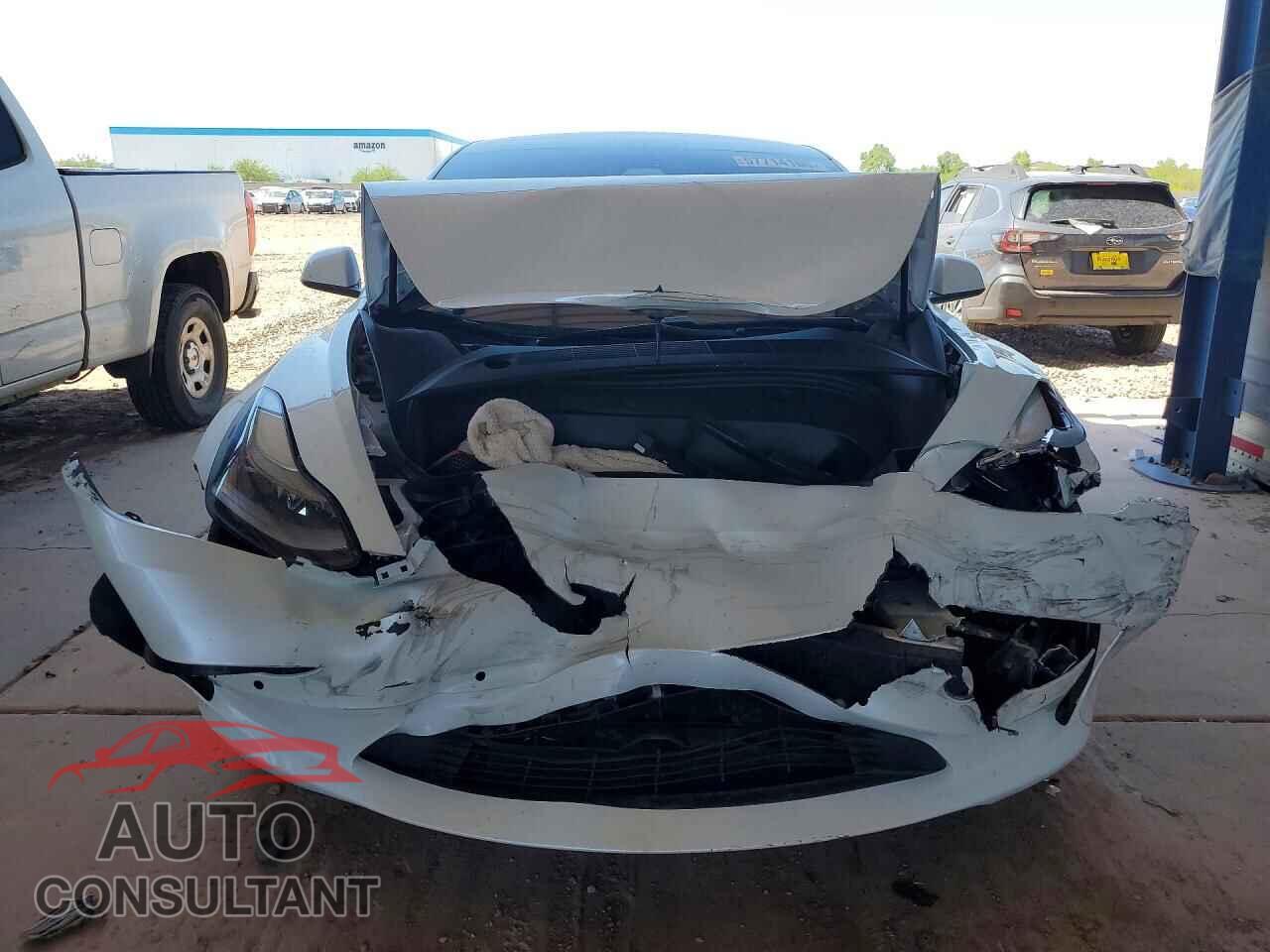 TESLA MODEL 3 2021 - 5YJ3E1EA8MF995043