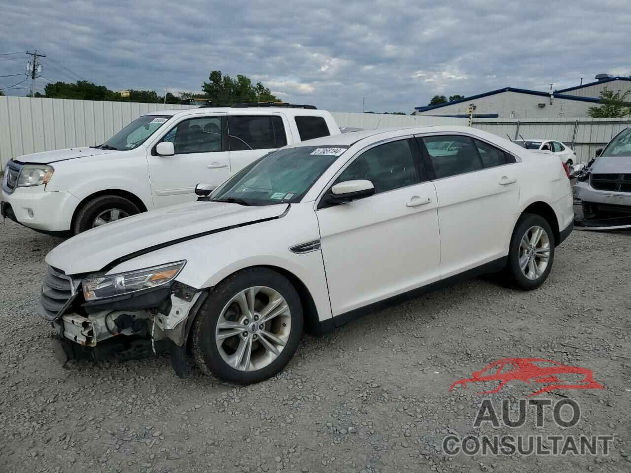 FORD TAURUS 2017 - 1FAHP2H8XHG124984