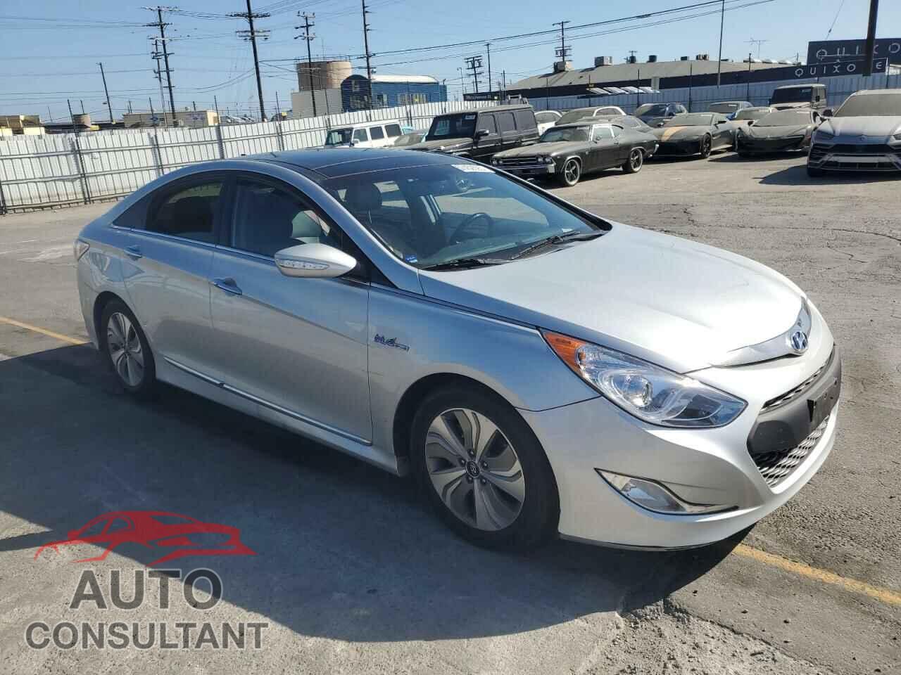 HYUNDAI SONATA 2013 - KMHEC4A46DA065775