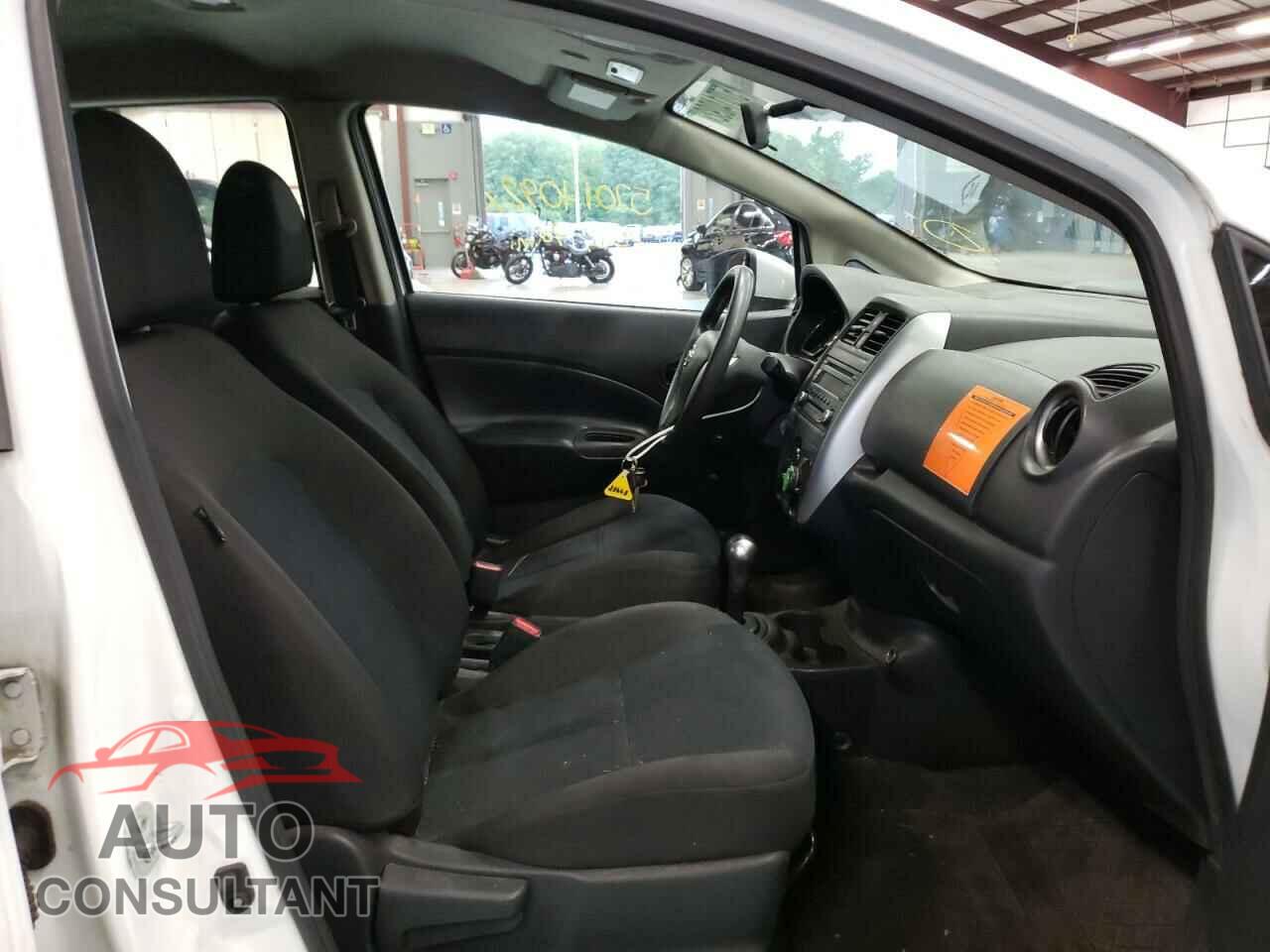 NISSAN VERSA 2017 - 3N1CE2CP1HL358079