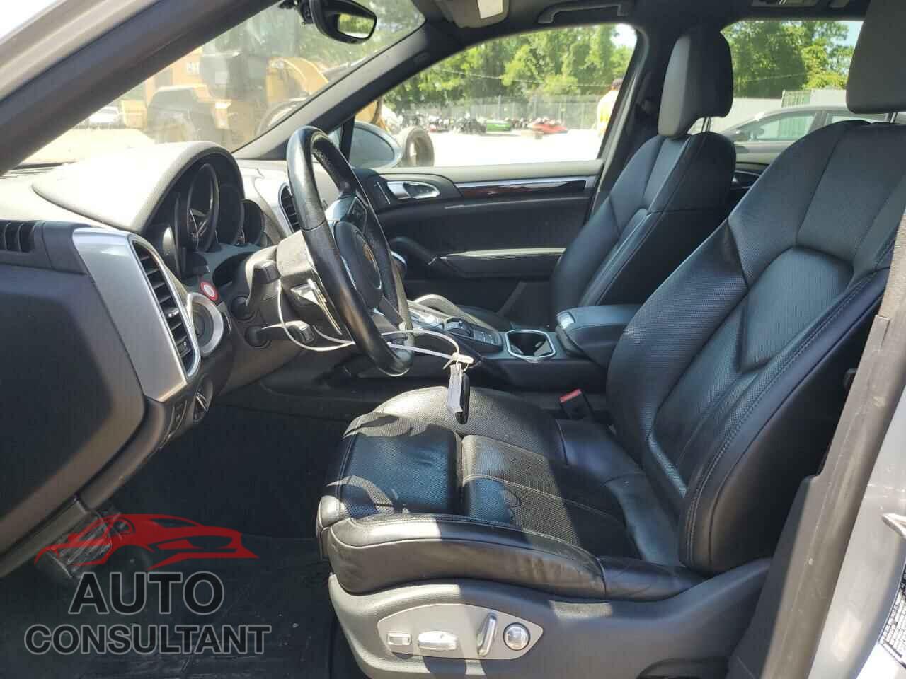 PORSCHE CAYENNE 2016 - WP1AA2A29GKA38174