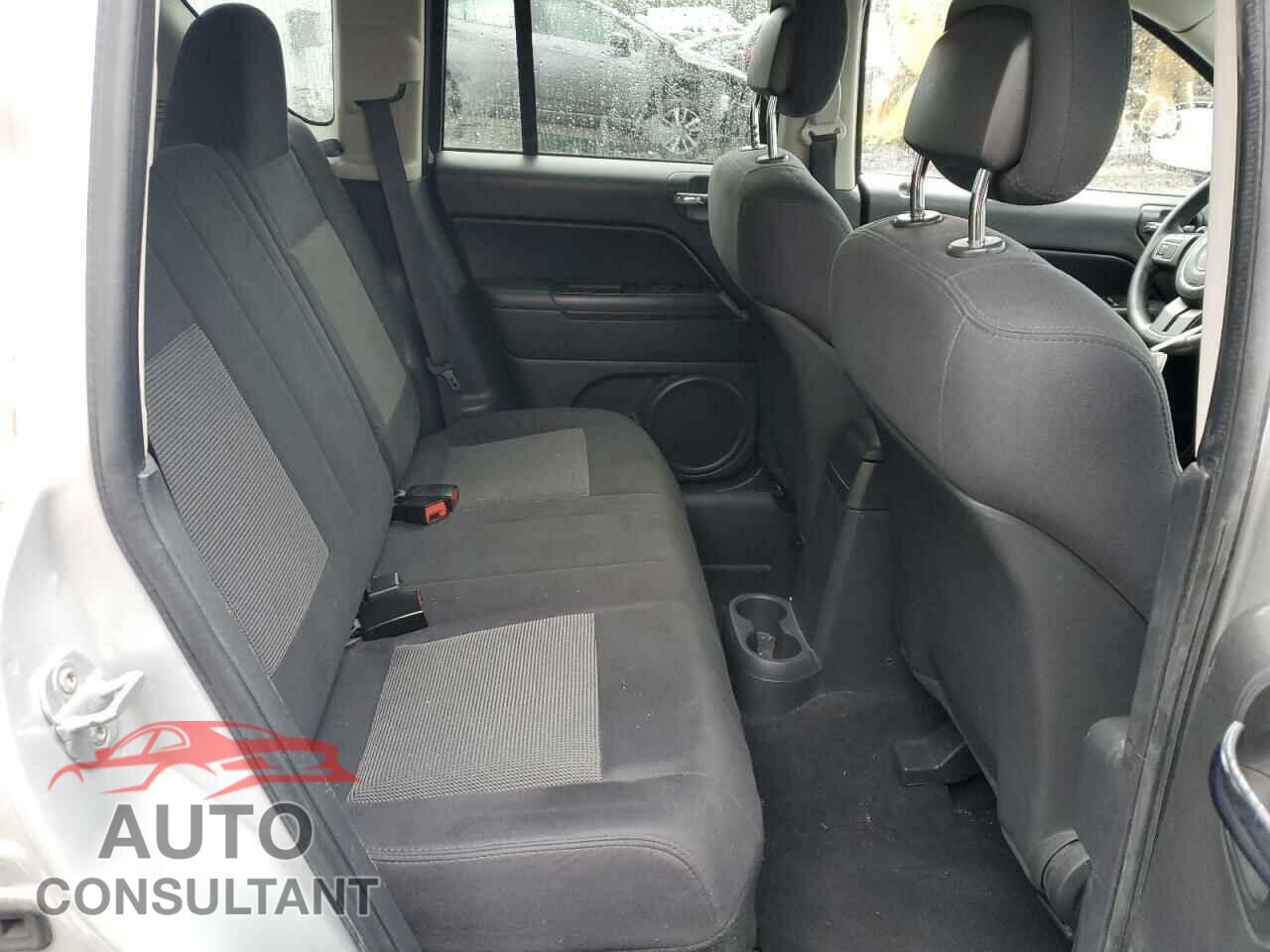 JEEP COMPASS 2011 - 1J4NF1FB1BD227576